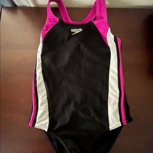 2for $25 Speedo 1 piece swimsuit